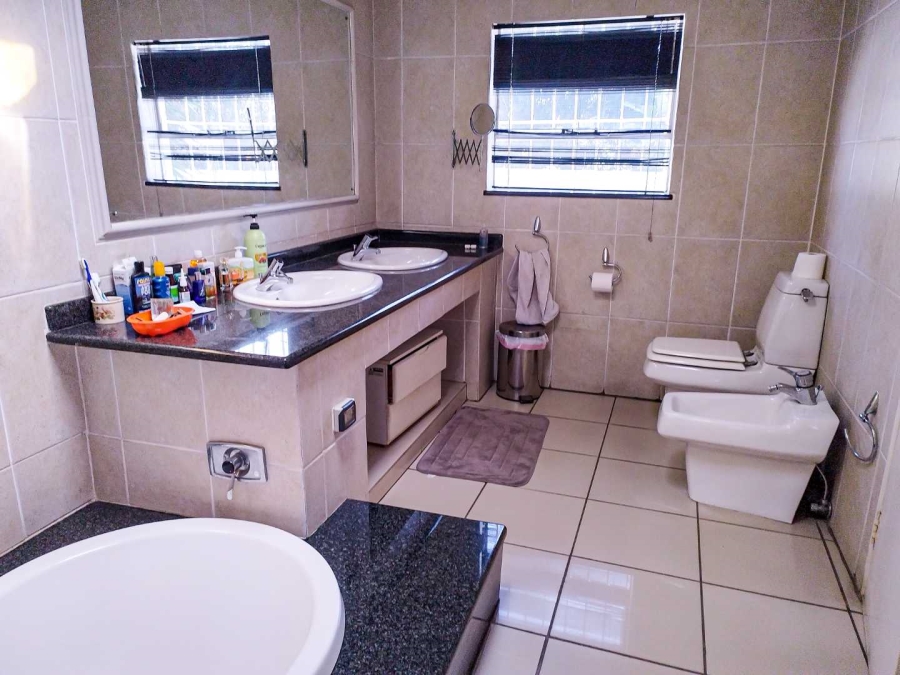 4 Bedroom Property for Sale in Bramley Gauteng