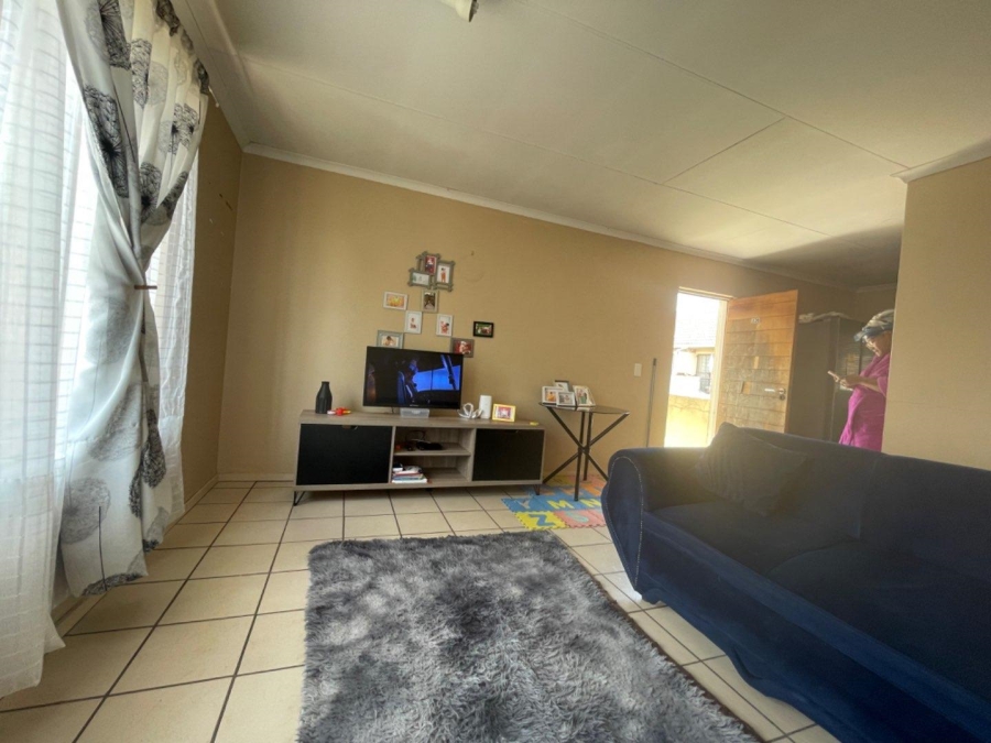 2 Bedroom Property for Sale in Esther Park Gauteng