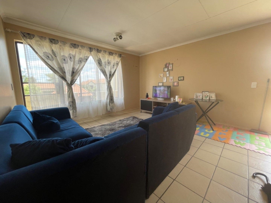 2 Bedroom Property for Sale in Esther Park Gauteng