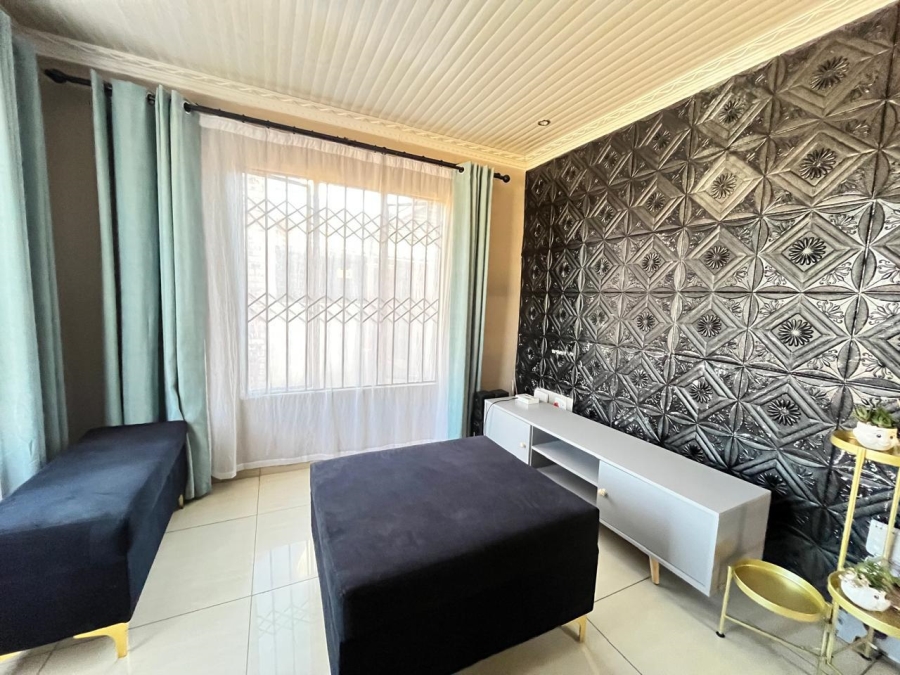 3 Bedroom Property for Sale in Soshanguve VV Gauteng