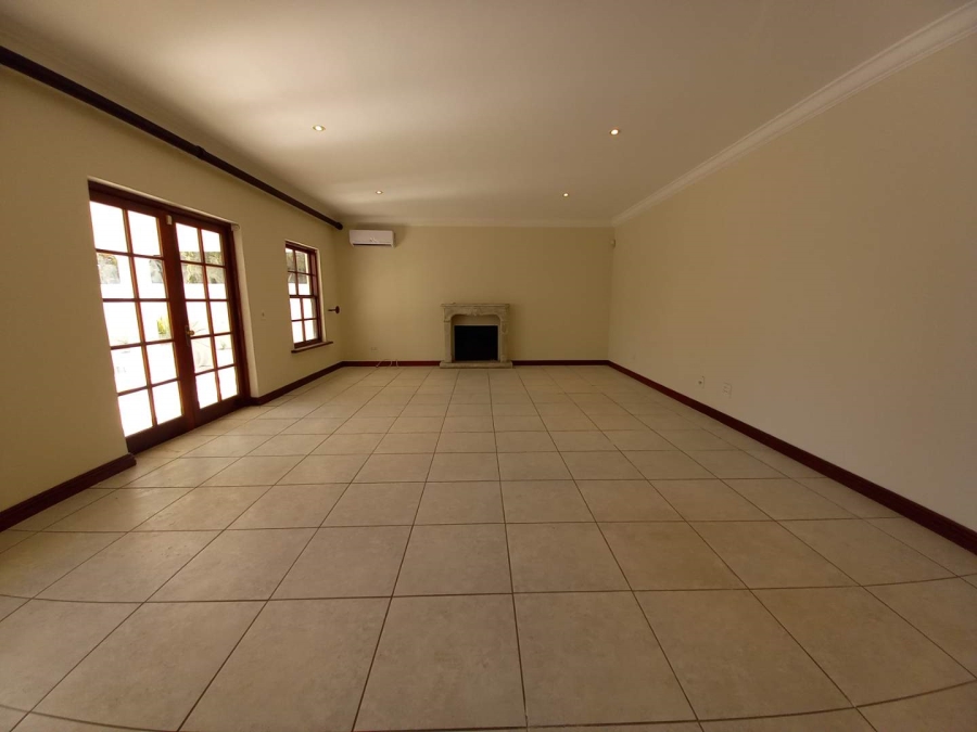 To Let 4 Bedroom Property for Rent in Bryanston West Gauteng