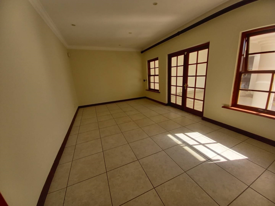 To Let 4 Bedroom Property for Rent in Bryanston West Gauteng