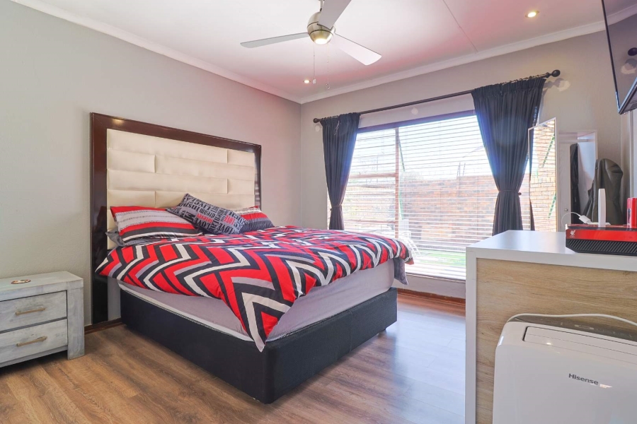 3 Bedroom Property for Sale in Mayberry Park Gauteng