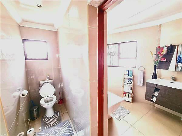 4 Bedroom Property for Sale in Doornpoort Gauteng