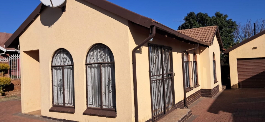 To Let 3 Bedroom Property for Rent in Morula View Gauteng