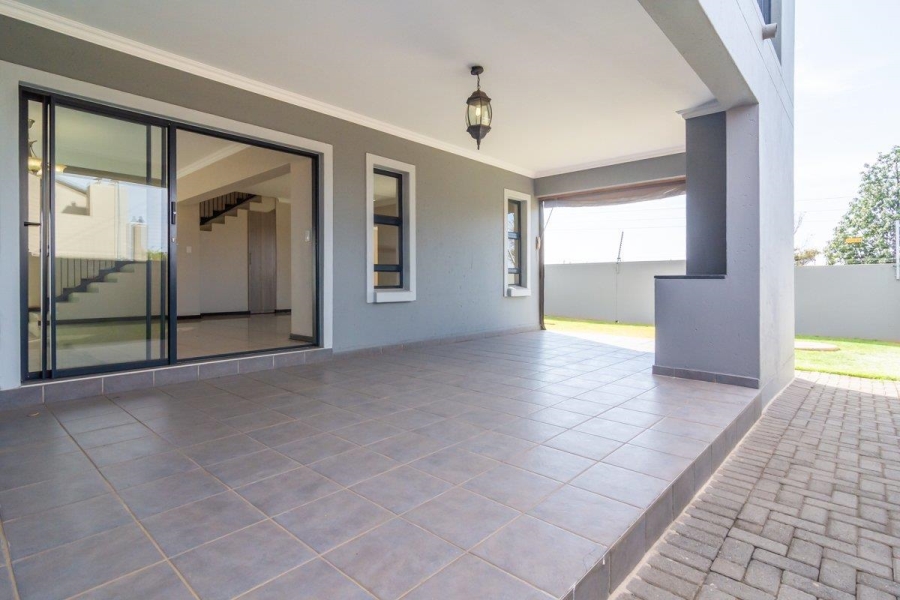 4 Bedroom Property for Sale in Homes Haven Gauteng