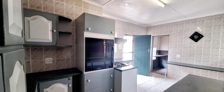 4 Bedroom Property for Sale in Alberante Ext 1 Gauteng