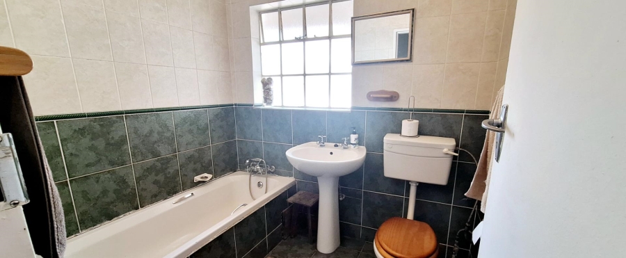 4 Bedroom Property for Sale in Alberante Ext 1 Gauteng