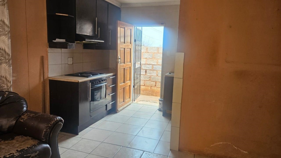 2 Bedroom Property for Sale in Protea Glen Gauteng