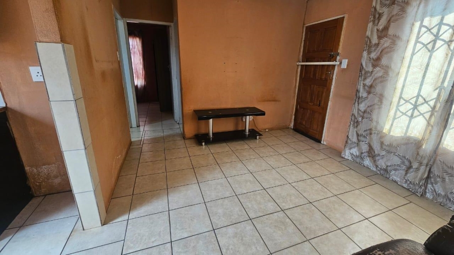 2 Bedroom Property for Sale in Protea Glen Gauteng