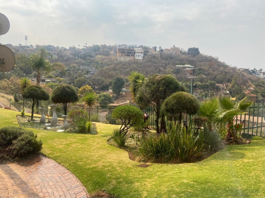 2 Bedroom Property for Sale in Bassonia Gauteng