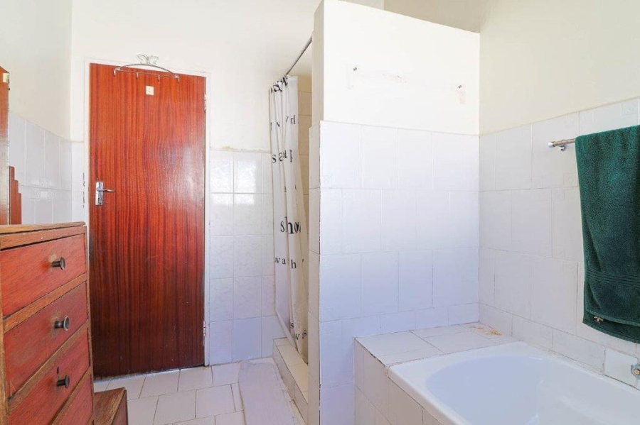 6 Bedroom Property for Sale in Randhart Gauteng