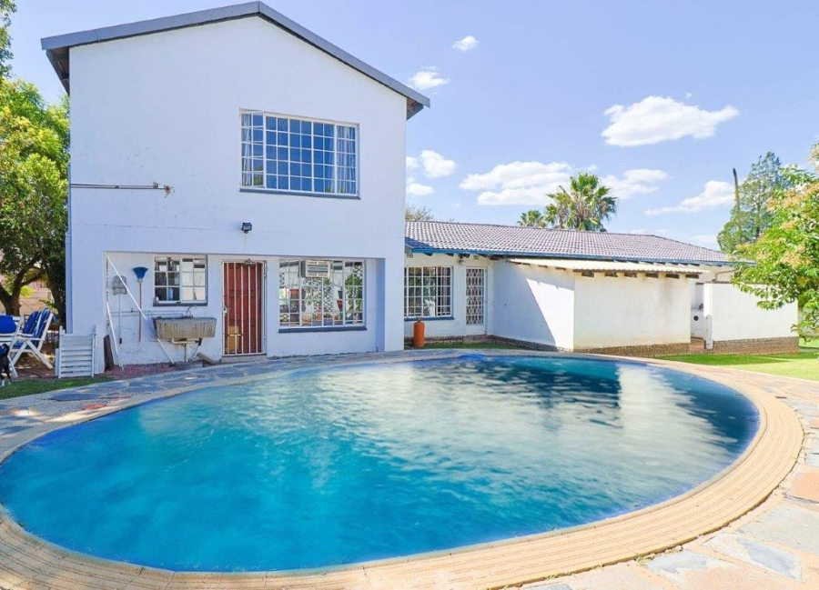 6 Bedroom Property for Sale in Randhart Gauteng