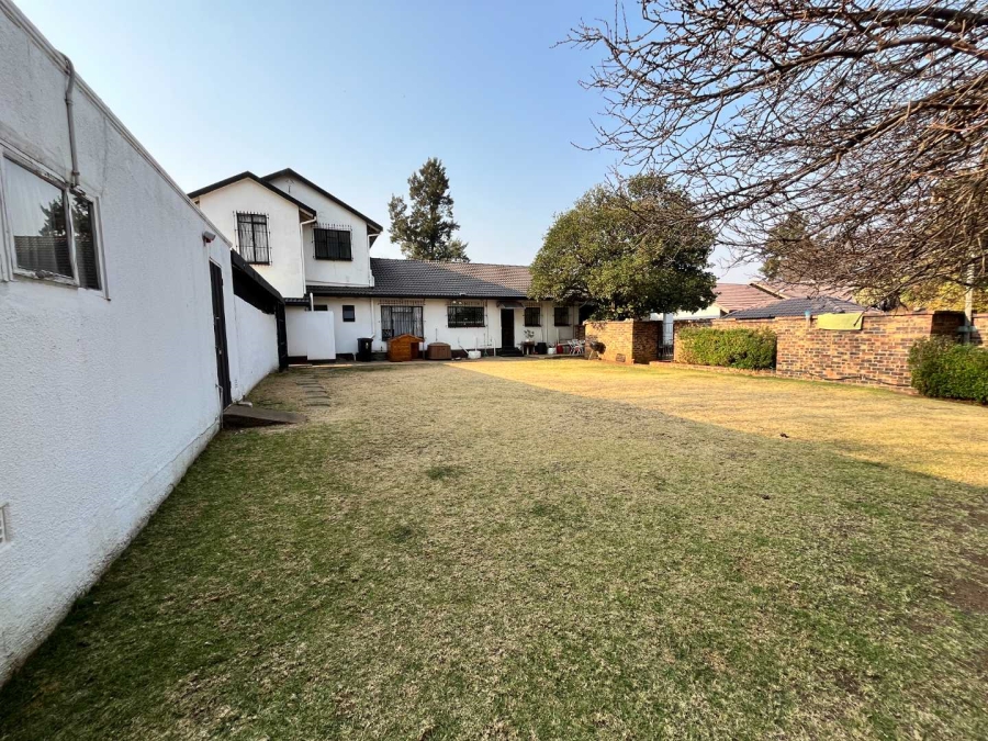 4 Bedroom Property for Sale in Brackenhurst Gauteng