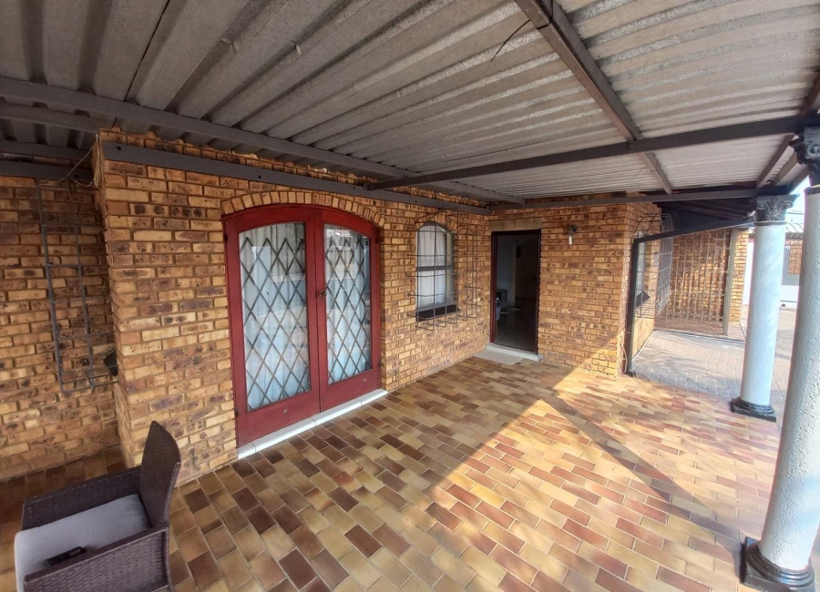 4 Bedroom Property for Sale in Soshanguve Gauteng