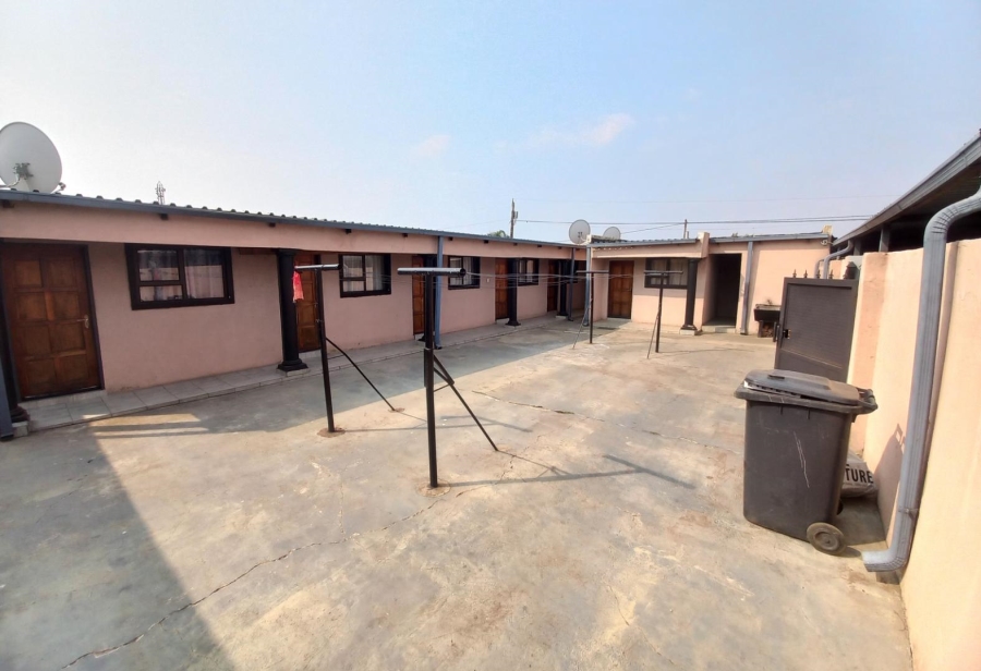 4 Bedroom Property for Sale in Soshanguve Gauteng