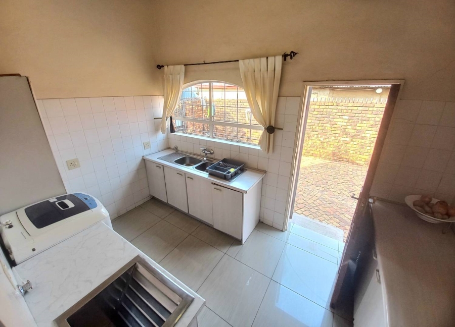 4 Bedroom Property for Sale in Soshanguve Gauteng