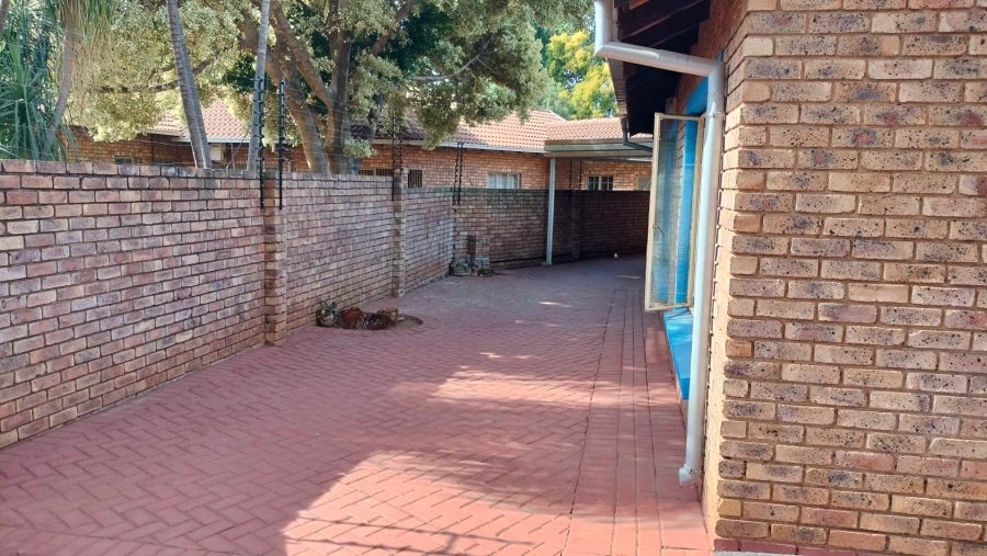 3 Bedroom Property for Sale in Ninapark Gauteng