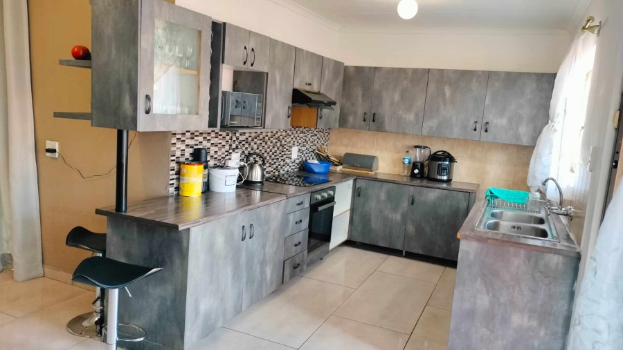 3 Bedroom Property for Sale in Ninapark Gauteng