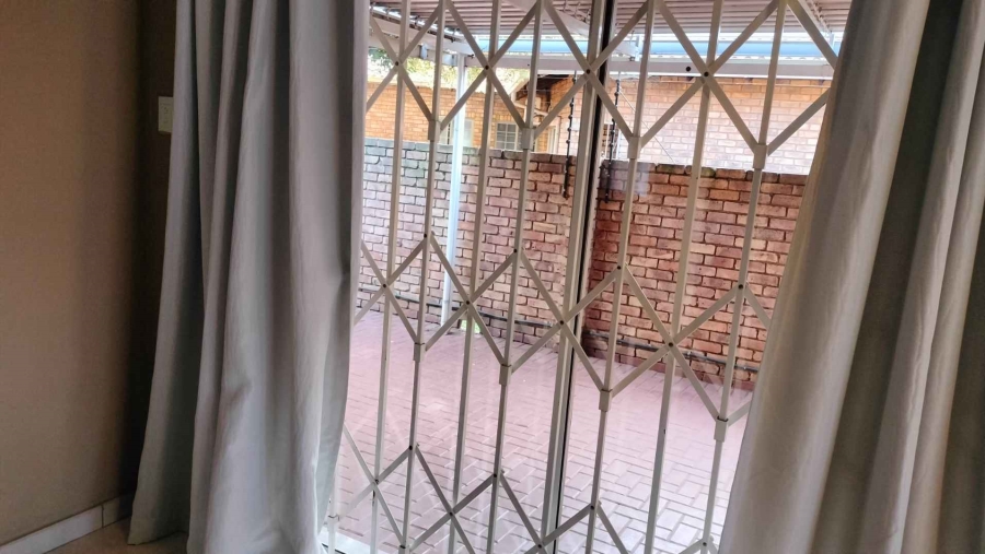 3 Bedroom Property for Sale in Ninapark Gauteng