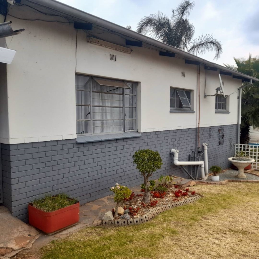 5 Bedroom Property for Sale in Proclamation Hill Gauteng