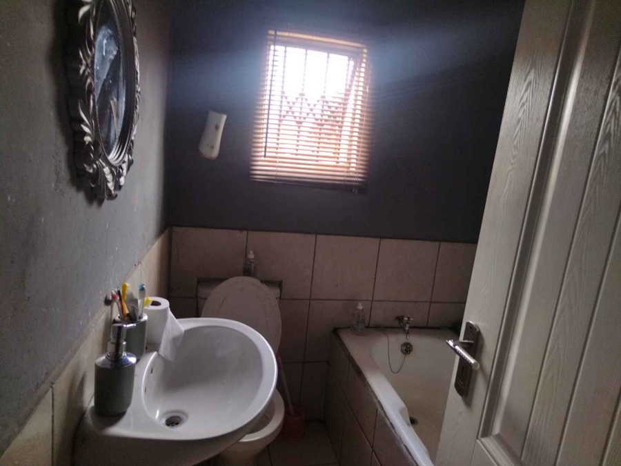 To Let 2 Bedroom Property for Rent in Soshanguve V Gauteng