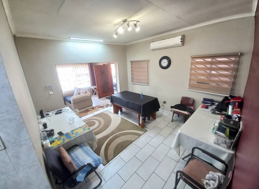 4 Bedroom Property for Sale in Lotus Gardens Gauteng