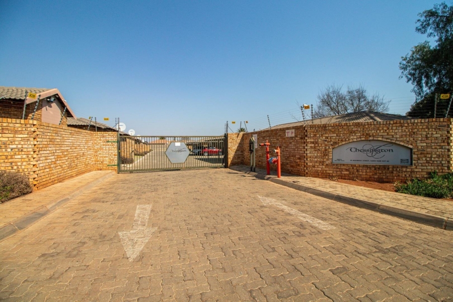 2 Bedroom Property for Sale in Dawn Park Gauteng