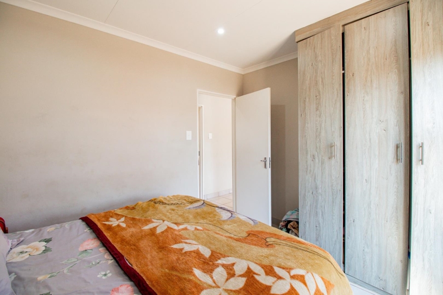 2 Bedroom Property for Sale in Dawn Park Gauteng