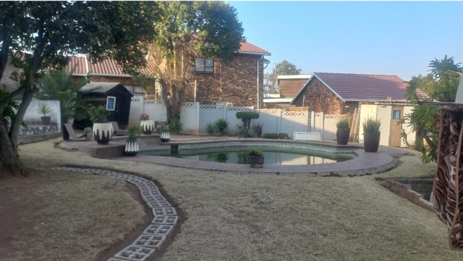 3 Bedroom Property for Sale in Alan Manor Gauteng