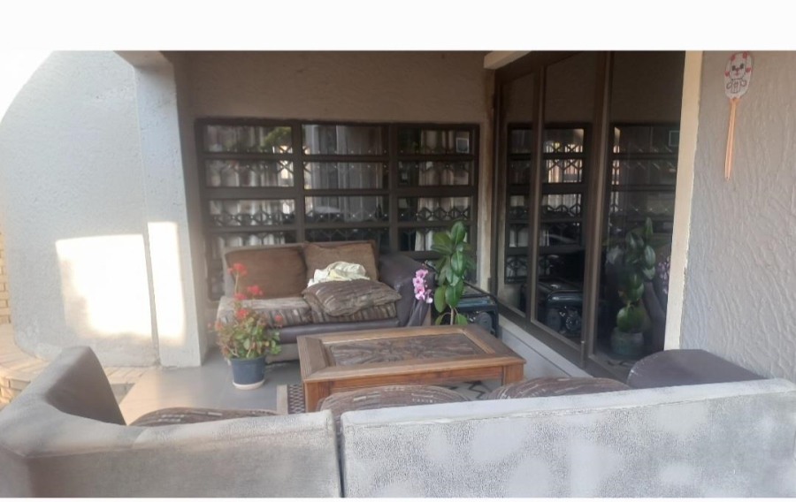 3 Bedroom Property for Sale in Alan Manor Gauteng