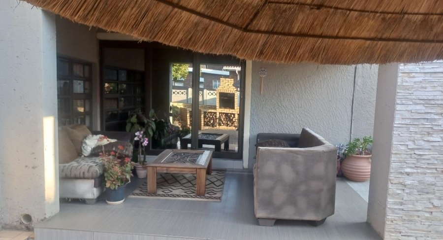 3 Bedroom Property for Sale in Alan Manor Gauteng