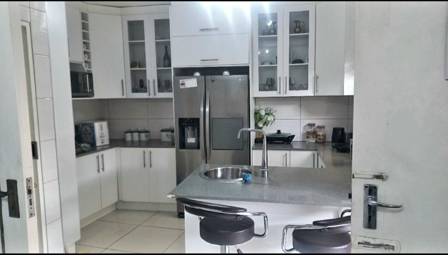 3 Bedroom Property for Sale in Alan Manor Gauteng