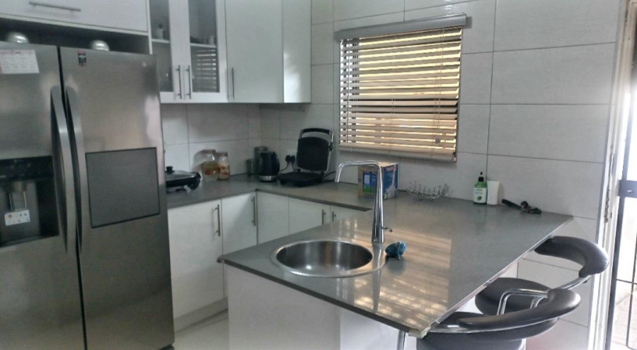 3 Bedroom Property for Sale in Alan Manor Gauteng