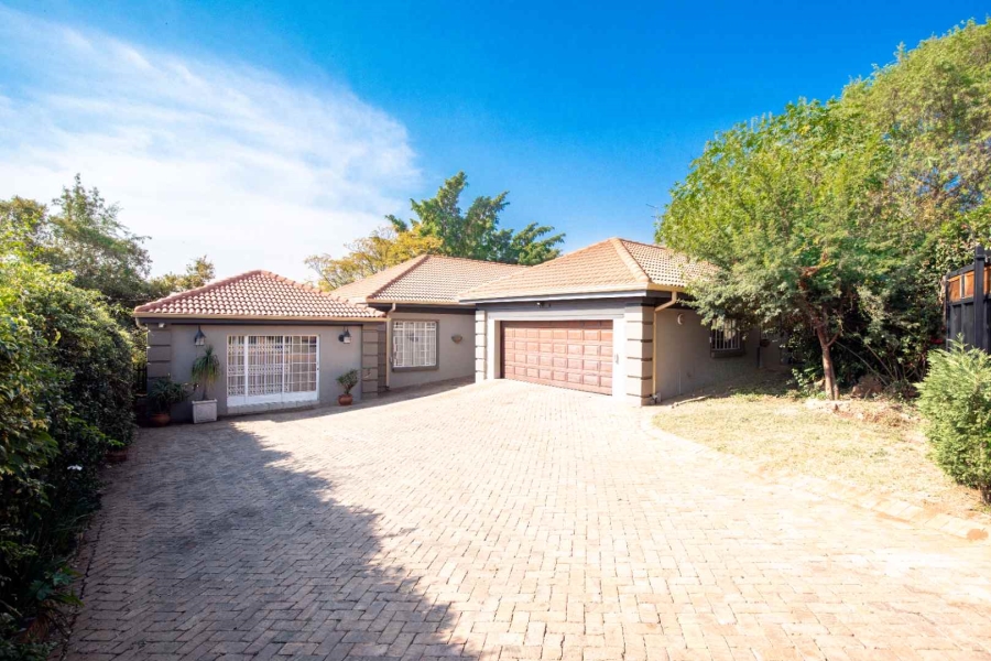 4 Bedroom Property for Sale in Wapadrand Gauteng