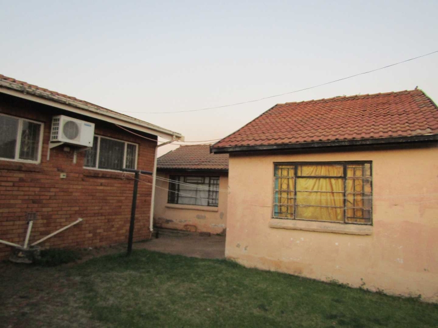 4 Bedroom Property for Sale in Palm Ridge Gauteng