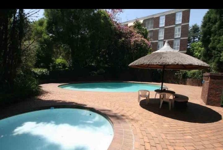 2 Bedroom Property for Sale in Sunset Acres Gauteng