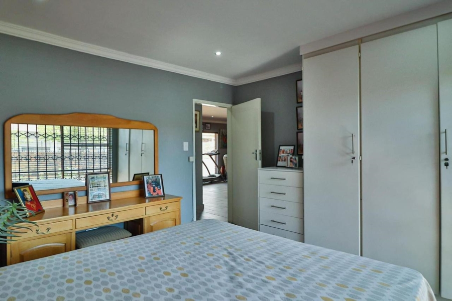 2 Bedroom Property for Sale in New Redruth Gauteng