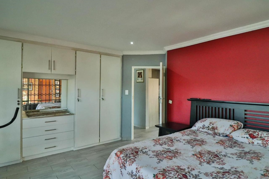 2 Bedroom Property for Sale in New Redruth Gauteng