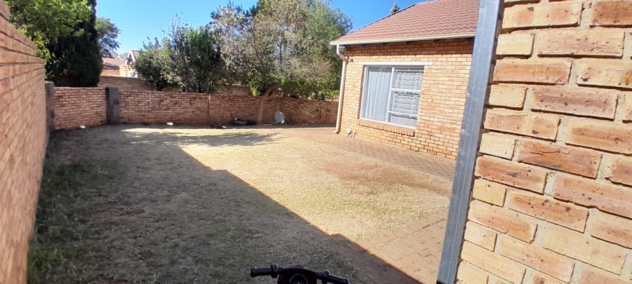 3 Bedroom Property for Sale in Heuwelsig Estate Gauteng