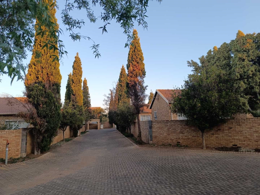 3 Bedroom Property for Sale in Heuwelsig Estate Gauteng