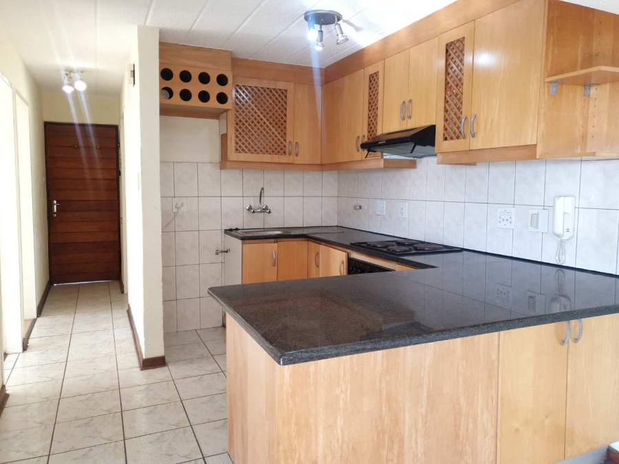 2 Bedroom Property for Sale in Northcliff Gauteng