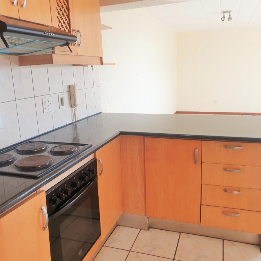 2 Bedroom Property for Sale in Northcliff Gauteng