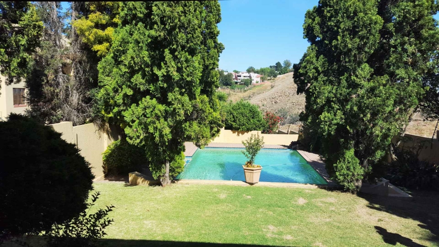 2 Bedroom Property for Sale in Northcliff Gauteng