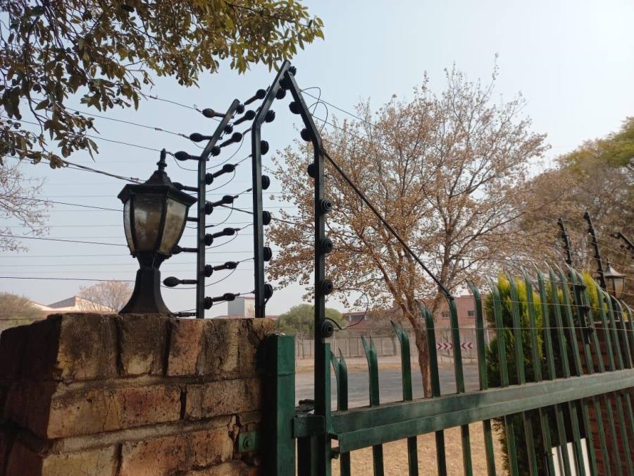 4 Bedroom Property for Sale in Lyttelton Manor Gauteng