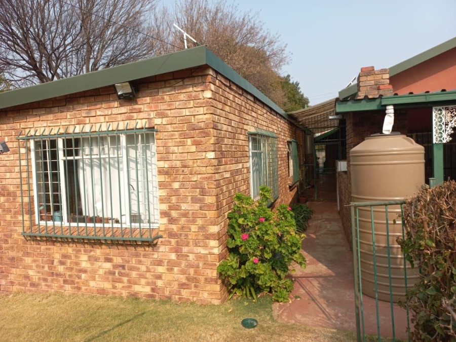 4 Bedroom Property for Sale in Lyttelton Manor Gauteng