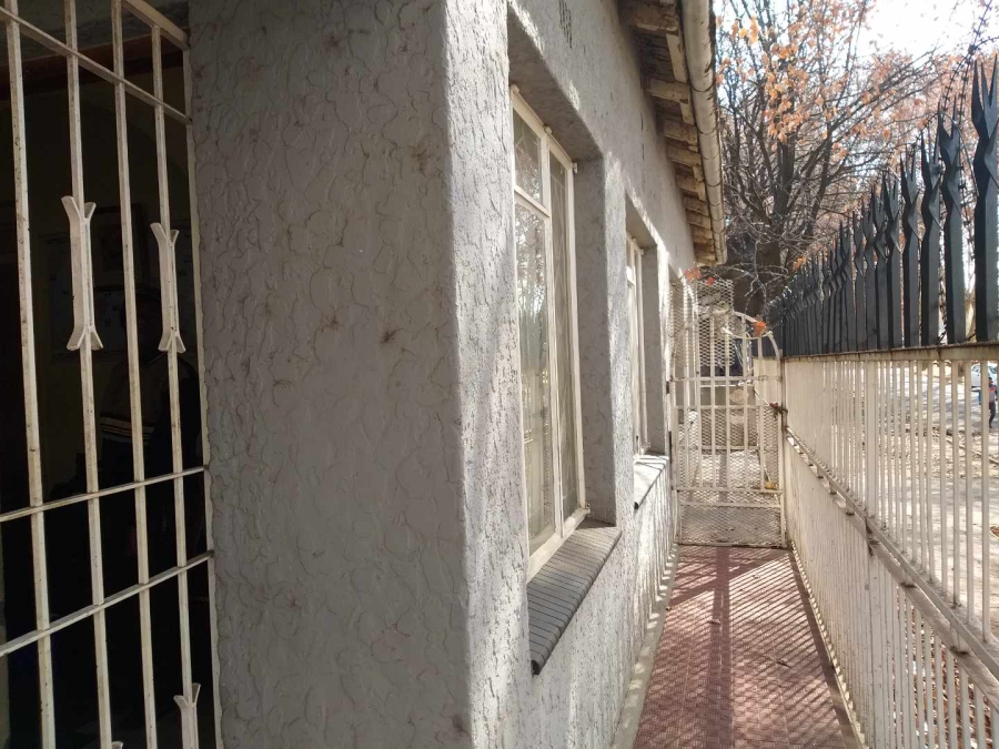 6 Bedroom Property for Sale in Paarlshoop Gauteng