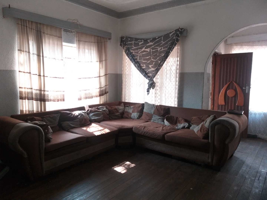 6 Bedroom Property for Sale in Paarlshoop Gauteng