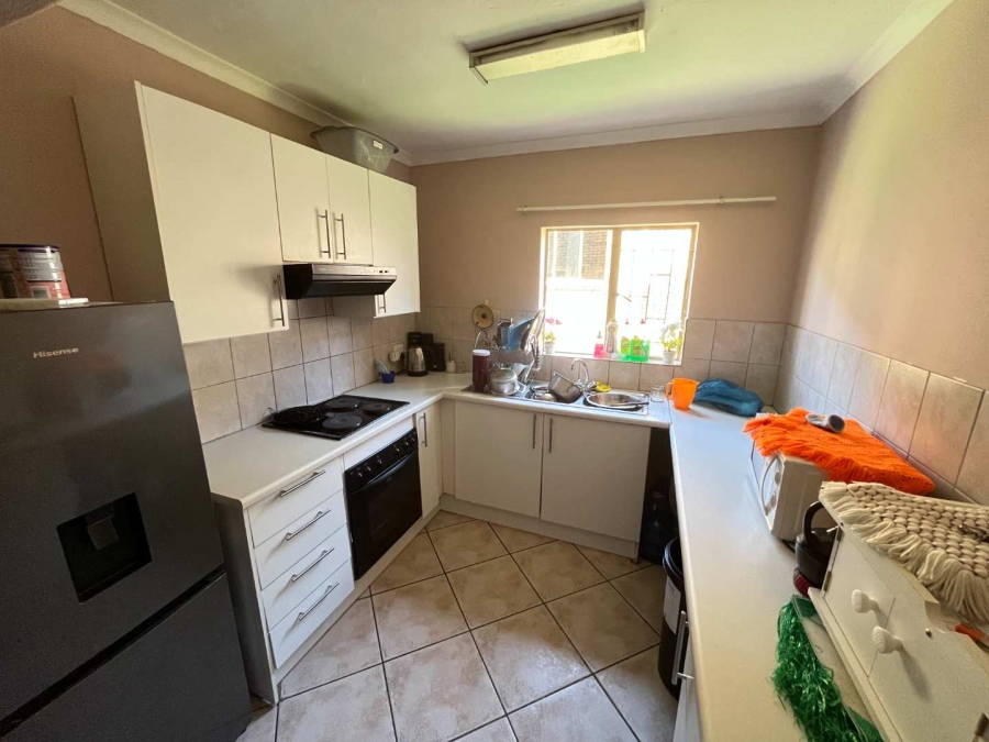 2 Bedroom Property for Sale in Greenhills Gauteng