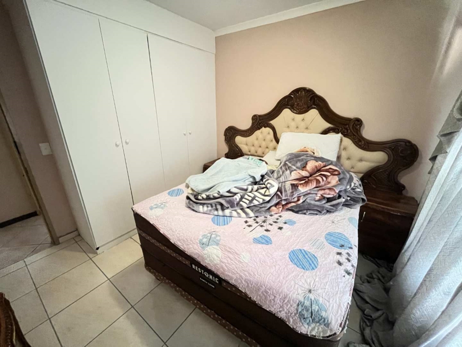 2 Bedroom Property for Sale in Greenhills Gauteng